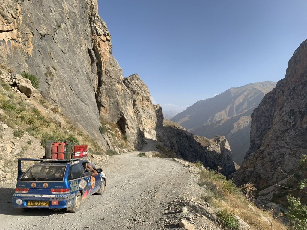Mongol Rally, mountain pass
